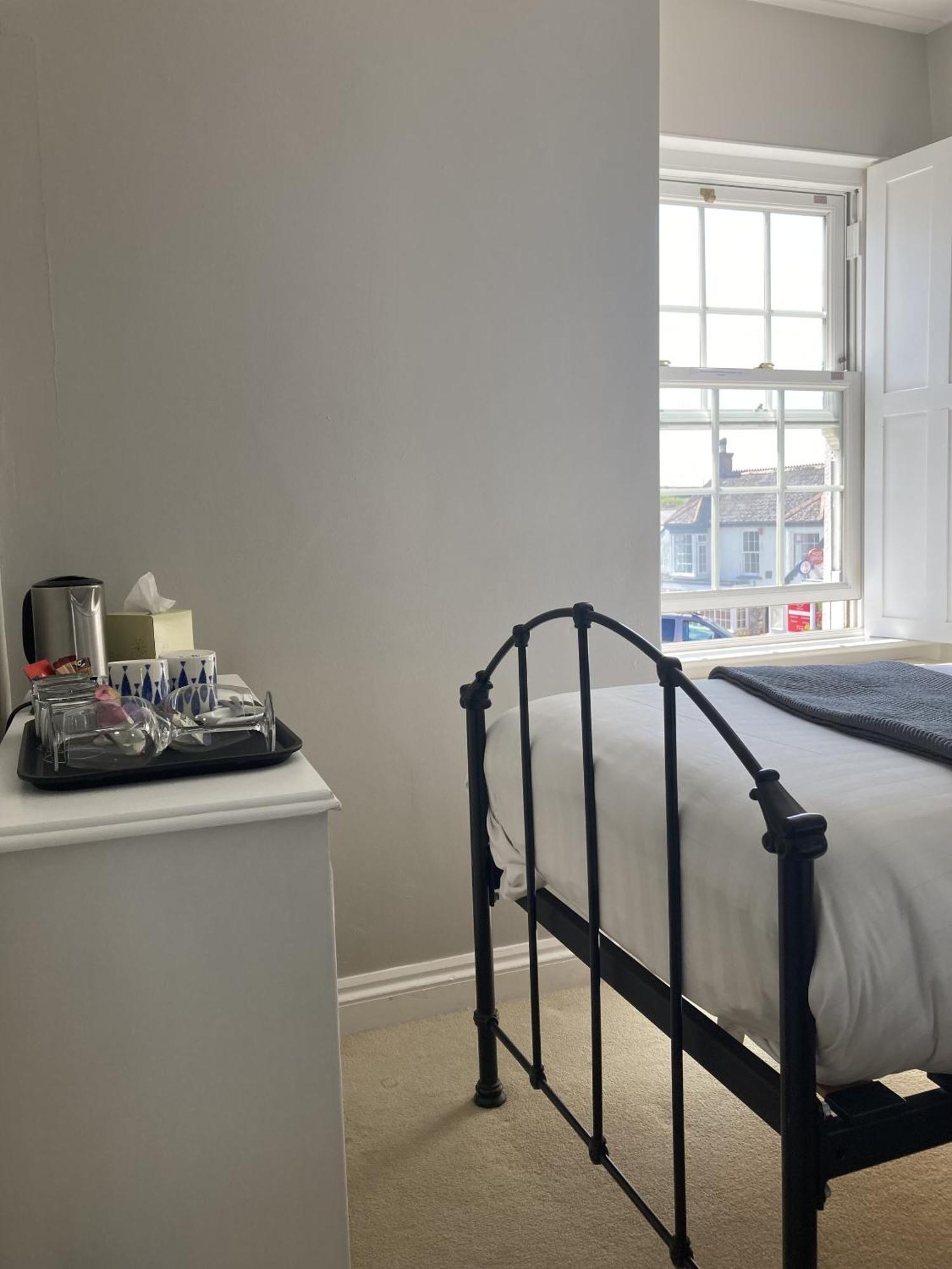 Old Temperance House Bed & Breakfast Saint Keverne Ruang foto
