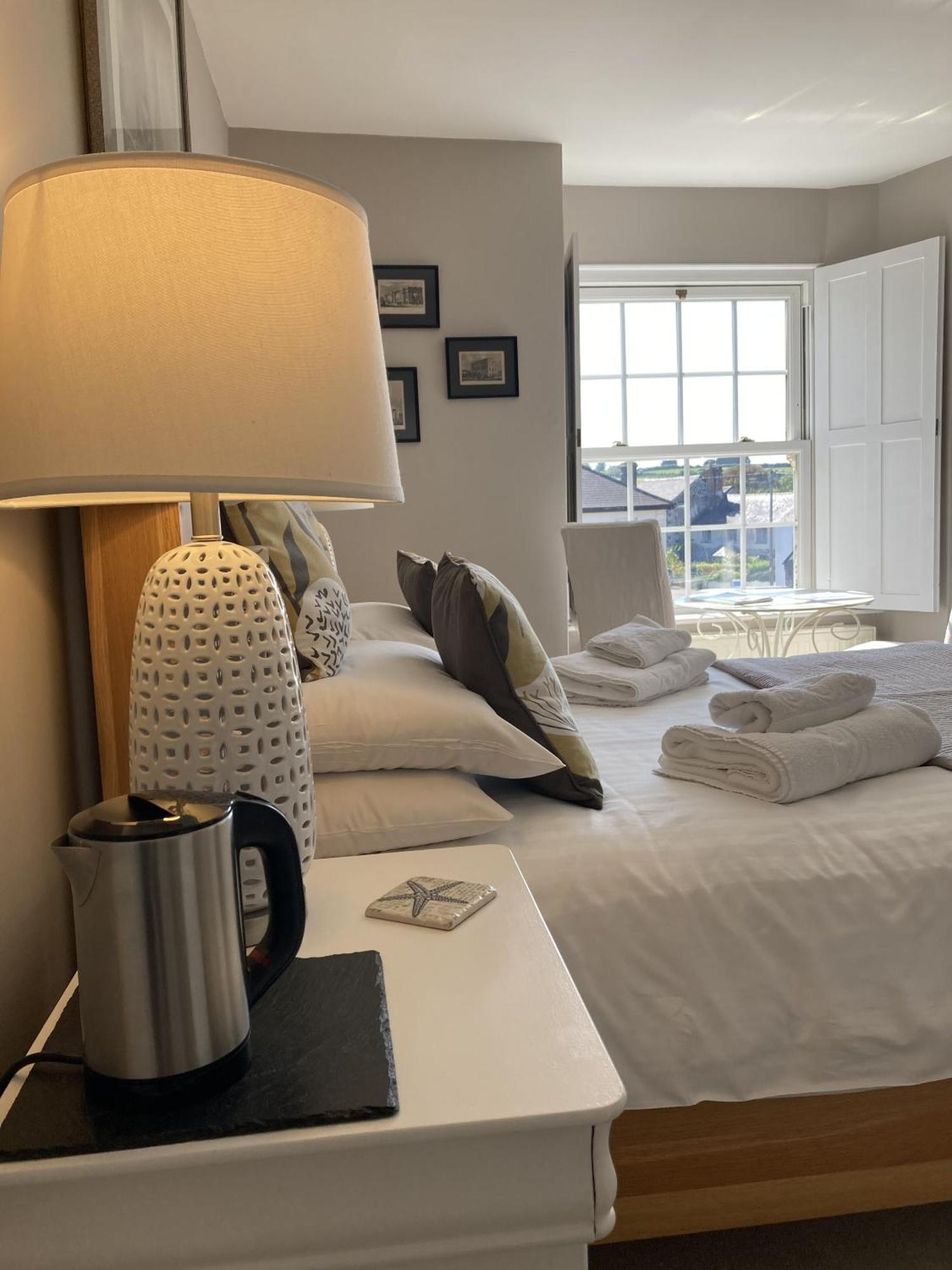 Old Temperance House Bed & Breakfast Saint Keverne Ruang foto